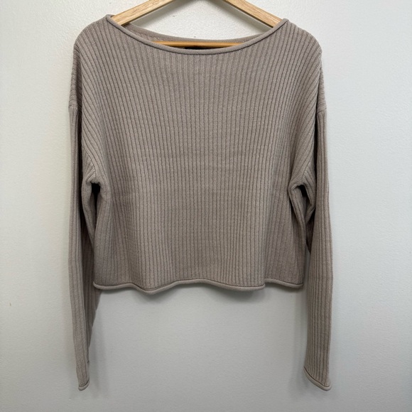 ASOS Boxy Ribbed Cropped Sweater - Picture 3 of 4
